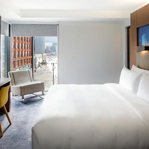 Corner King Room